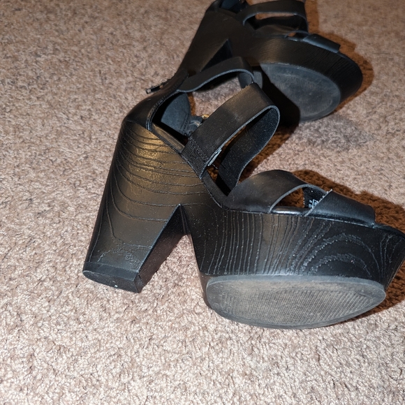 Guess Black Summer Heels Size 6.5 - Picture 3 of 4